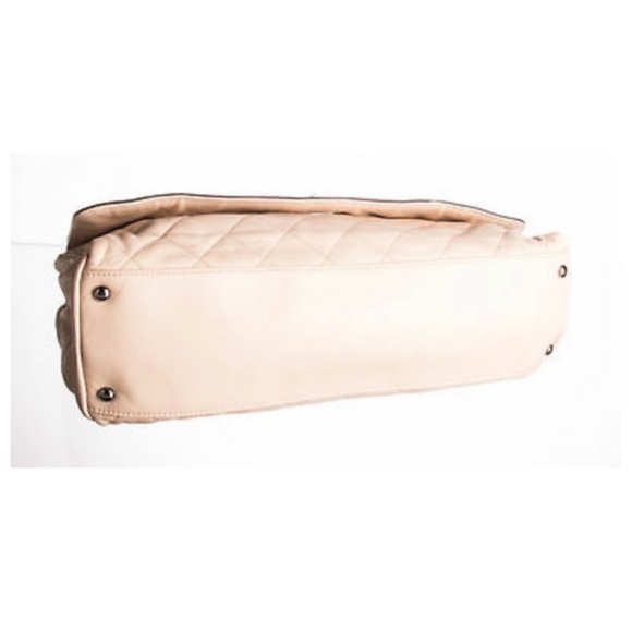 💯 authentic lambskin CHANEL bag - Picture 4 of 8